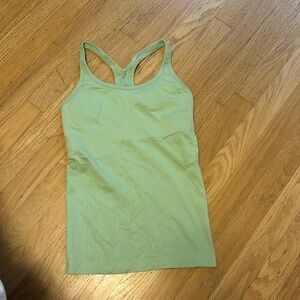 Lululemon eb to street